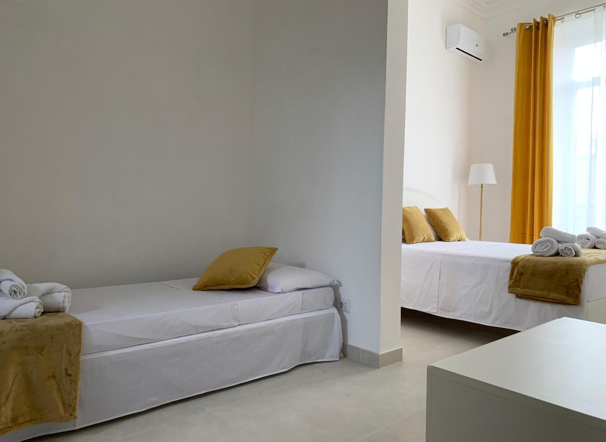 Bed and Breakfast Cutelli Gold Катанія Екстер'єр фото